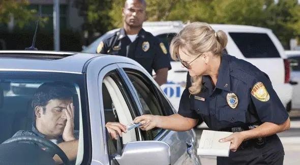 ¿Cómo te afecta un DUI en Estados Unidos?